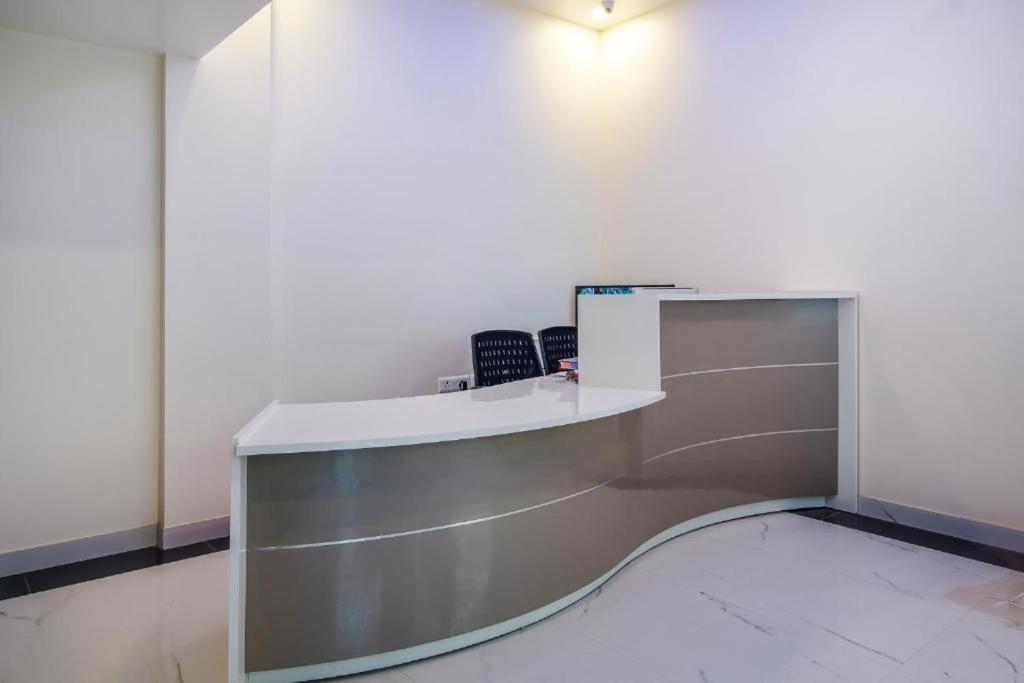 Hotel Classic Paradise Yeni Delhi Dış mekan fotoğraf
