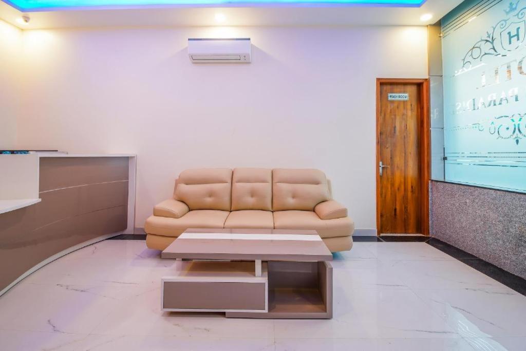 Hotel Classic Paradise Yeni Delhi Dış mekan fotoğraf