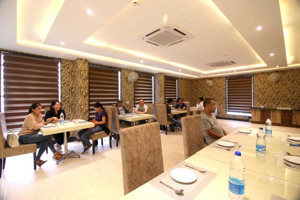 Hotel Classic Paradise Yeni Delhi Dış mekan fotoğraf