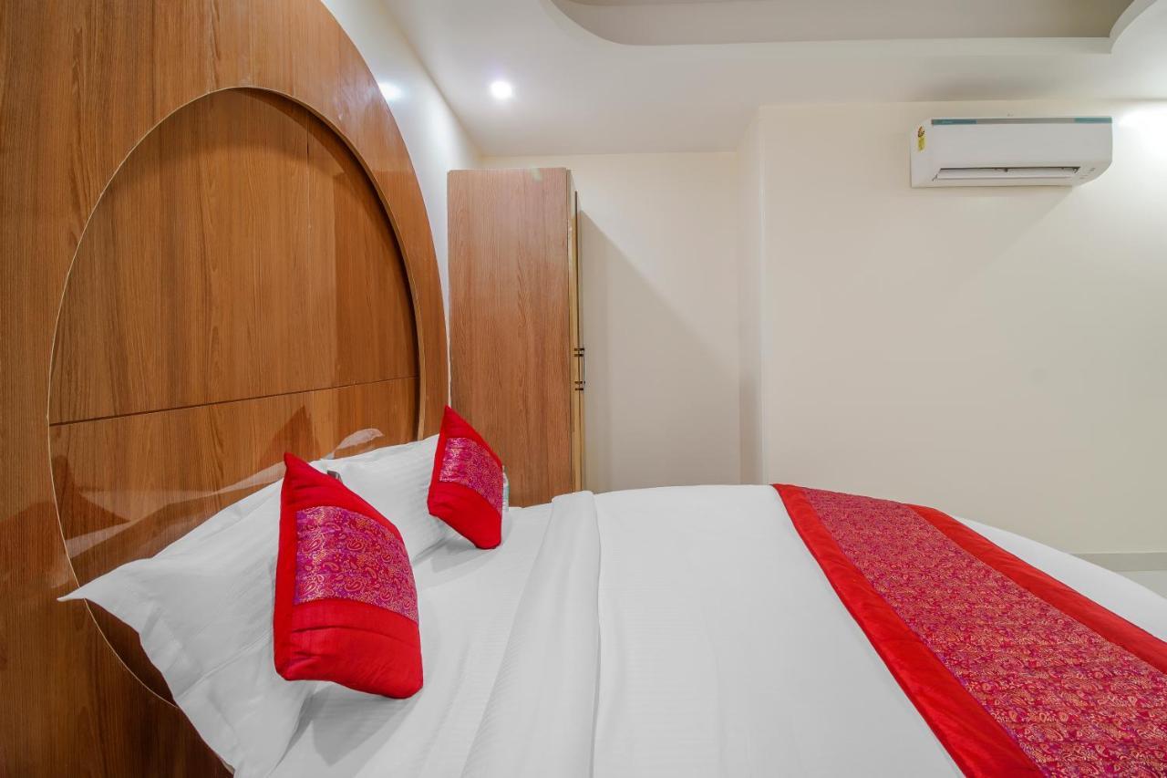 Hotel Classic Paradise Yeni Delhi Dış mekan fotoğraf